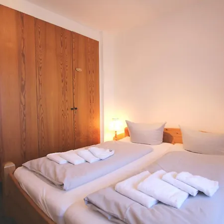 Gmelinstrasse 5 B, Whg C2, By De Wyk アパート *